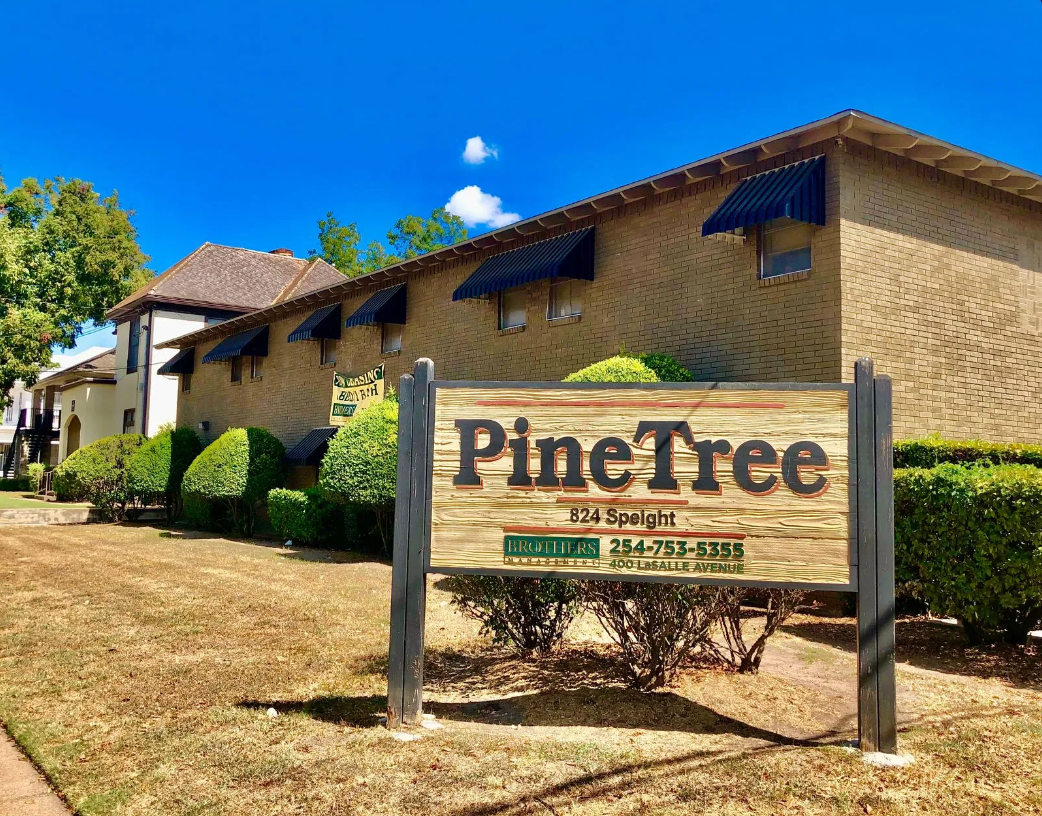 pinetree_exterior